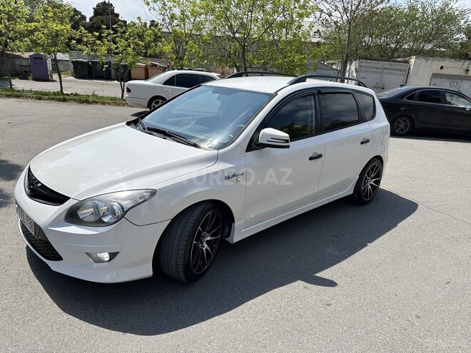 Hyundai i30 2011, 250,000 km - 1.4 l - Bakı