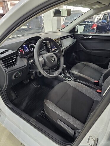 Skoda Rapid 2021, 133,215 km - 1.6 л - Bakı