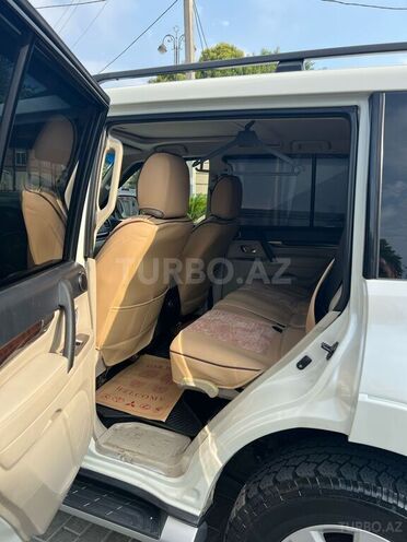 Mitsubishi Pajero 2011, 108,000 km - 3.5 l - Masallı