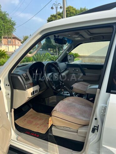 Mitsubishi Pajero 2011, 108,000 km - 3.5 l - Masallı