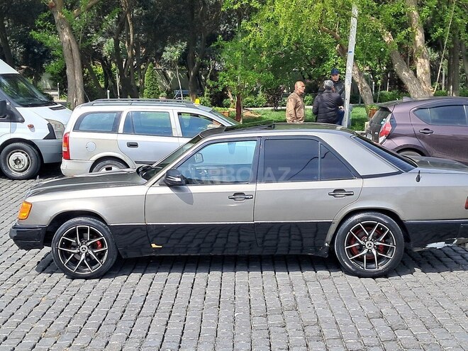 Mercedes E 300 d 1991, 310,000 km - 3.0 л - Bakı