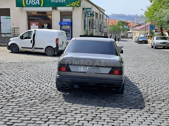 Mercedes E 300 d 1991, 310,000 km - 3.0 л - Bakı