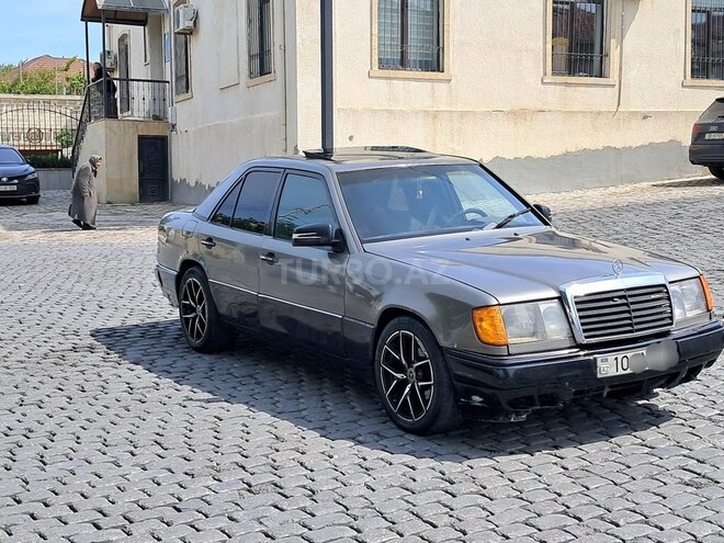 Mercedes E 300 d 1991, 310,000 km - 3.0 л - Bakı