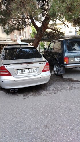 Mercedes C 200 2000, 380,000 km - 2.0 l - Bakı