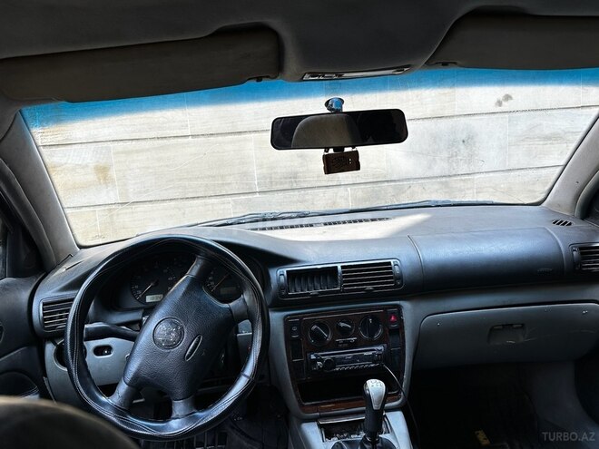 Volkswagen Passat 1998, 300,000 km - 1.8 л - Bakı