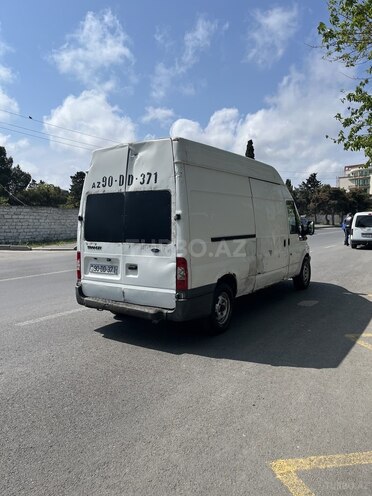 Ford Transit-7
