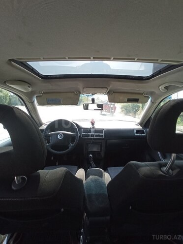 Volkswagen Bora 2000, 300,000 km - 1.9 l - Qax