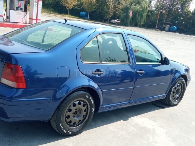 Volkswagen Bora 2000, 300,000 km - 1.9 l - Qax