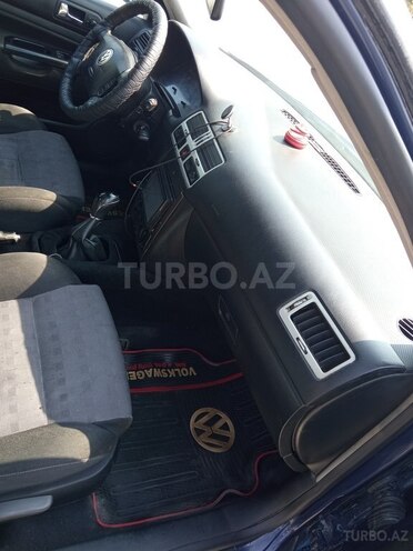 Volkswagen Bora 2000, 300,000 km - 1.9 l - Qax