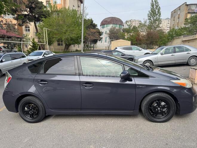 Toyota Prius 2011, 221,000 km - 1.8 l - Bakı