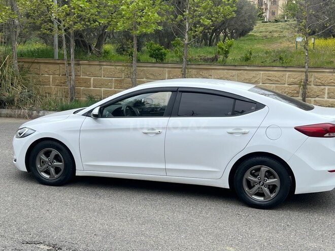 Hyundai Elantra 2018, 148,000 km - 1.6 l - Bakı