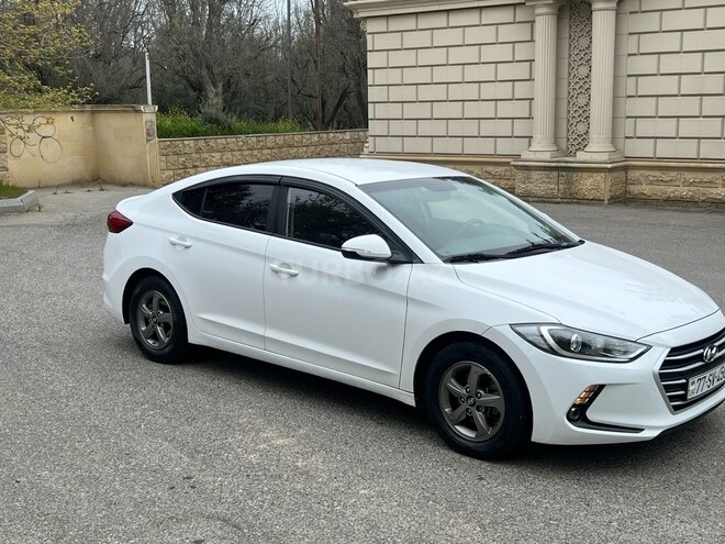 Hyundai Elantra 2018, 148,000 km - 1.6 l - Bakı