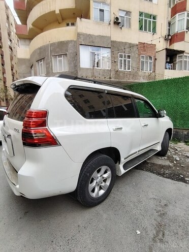 Toyota Land Cruiser Prado 2010, 200,000 km - 2.7 l - Bakı