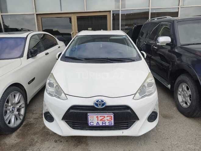 Toyota Aqua 2015, 130,000 km - 1.5 l - Bakı