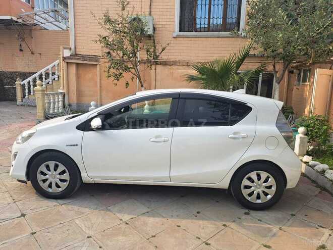 Toyota Aqua 2015, 130,000 km - 1.5 l - Bakı