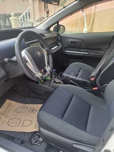 Toyota Aqua 2015, 130,000 km - 1.5 l - Bakı