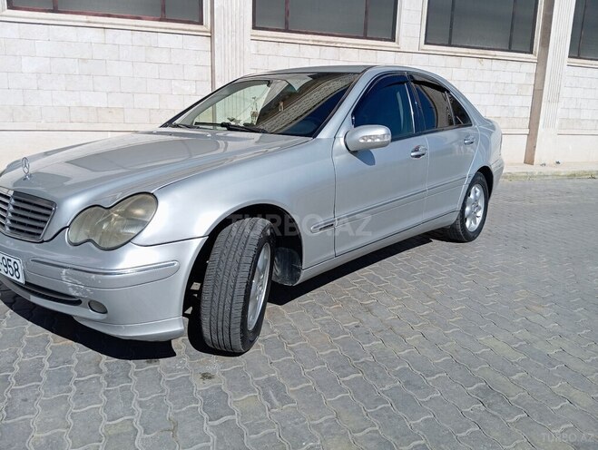 Mercedes C 220 d 2001, 400,000 km - 2.2 l - Naxçıvan