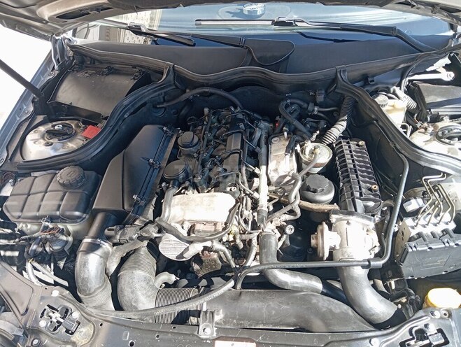 Mercedes C 220 d 2001, 400,000 km - 2.2 l - Naxçıvan