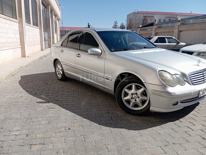 Mercedes C 220 d 2001, 400,000 km - 2.2 l - Naxçıvan