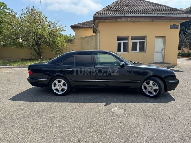 Mercedes E 280 2000, 193,000 km - 2.8 л - Bakı