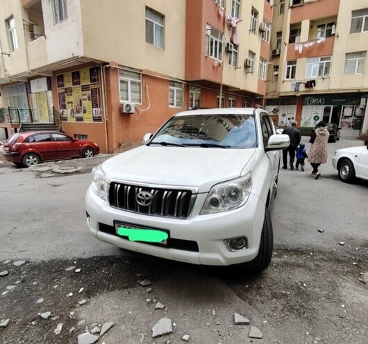 Toyota Land Cruiser Prado 2010, 200,000 km - 2.7 l - Bakı