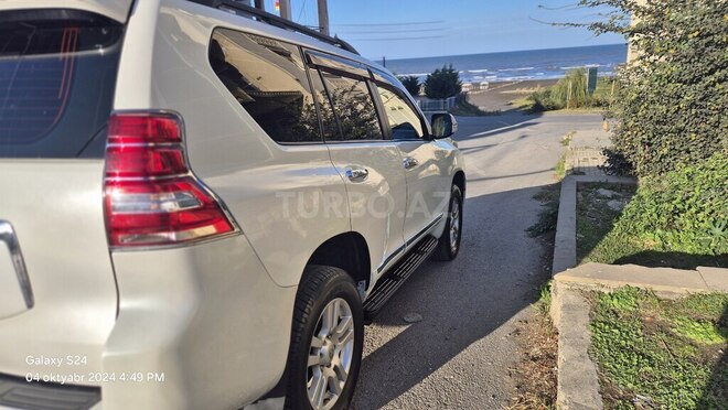 Toyota Land Cruiser Prado 2010, 300,000 km - 2.7 l - Xaçmaz