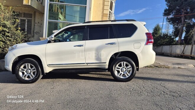 Toyota Land Cruiser Prado 2010, 300,000 km - 2.7 l - Xaçmaz