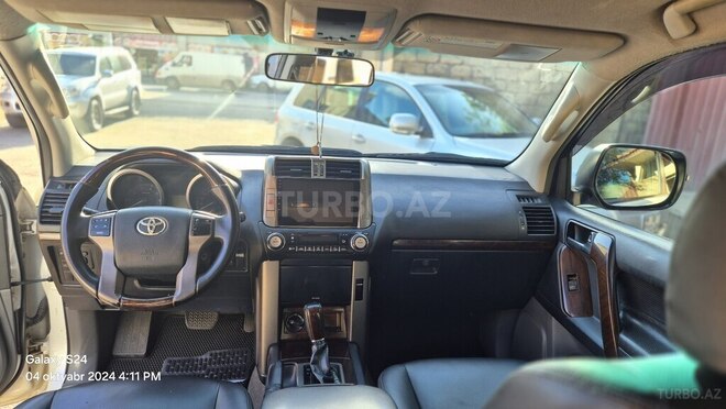 Toyota Land Cruiser Prado 2010, 300,000 km - 2.7 l - Xaçmaz