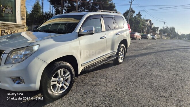 Toyota Land Cruiser Prado 2010, 300,000 km - 2.7 l - Xaçmaz
