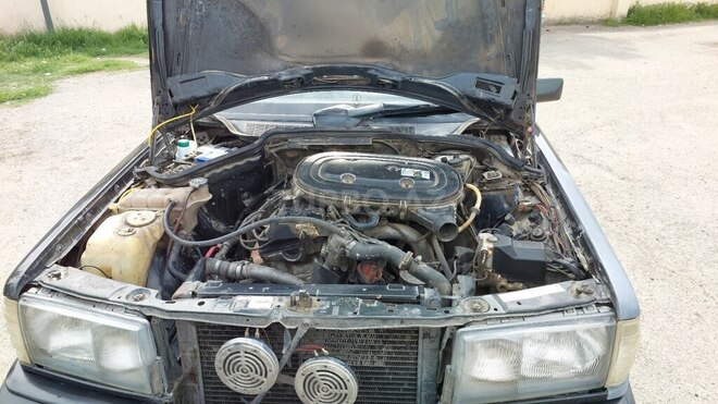 Mercedes 190 1993, 264,915 km - 2.0 l - Beyləqan
