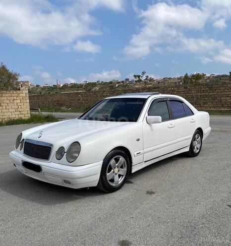 Mercedes E 220 d 1997, 250,000 km - 2.2 l - Bakı