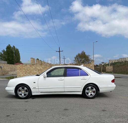 Mercedes E 220 d 1997, 250,000 km - 2.2 l - Bakı