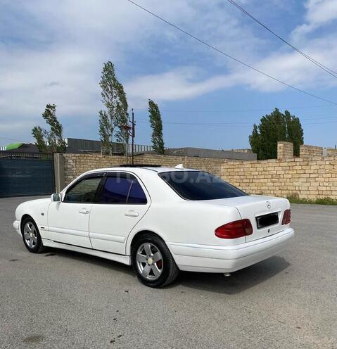 Mercedes E 220 d 1997, 250,000 km - 2.2 l - Bakı