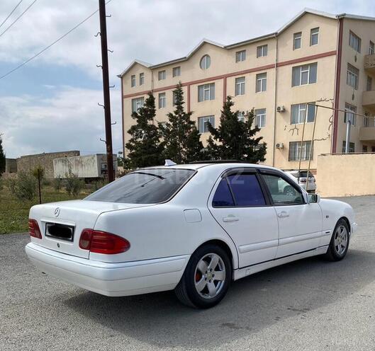 Mercedes E 220 d 1997, 250,000 km - 2.2 l - Bakı