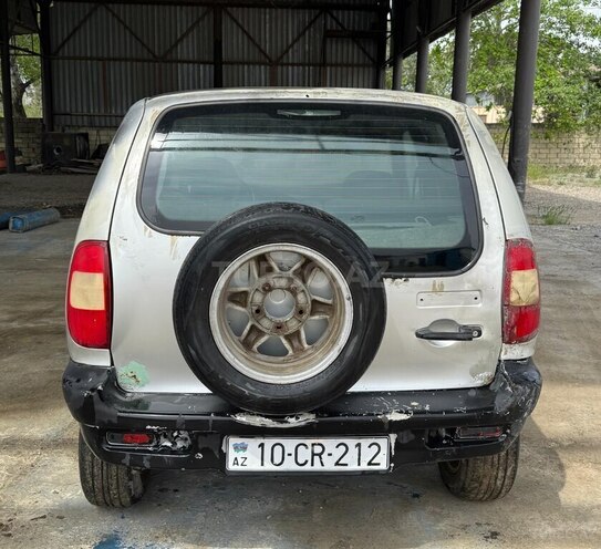 Chevrolet Niva 2004, 220,000 km - 1.7 l - Şirvan
