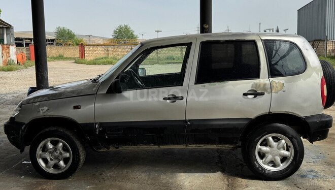 Chevrolet Niva 2004, 220,000 km - 1.7 l - Şirvan