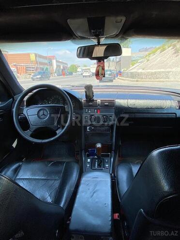 Mercedes C 200 1995, 180,000 km - 2.0 l - Bakı
