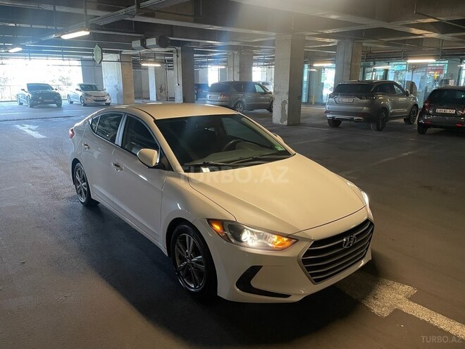 Hyundai Elantra 2018, 117,321 km - 2.0 л - Bakı
