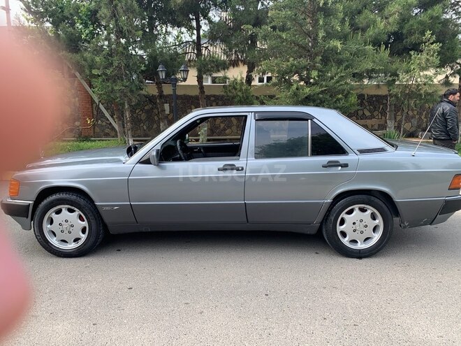 Mercedes 190 1991, 234,000 km - 2.0 l - Beyləqan