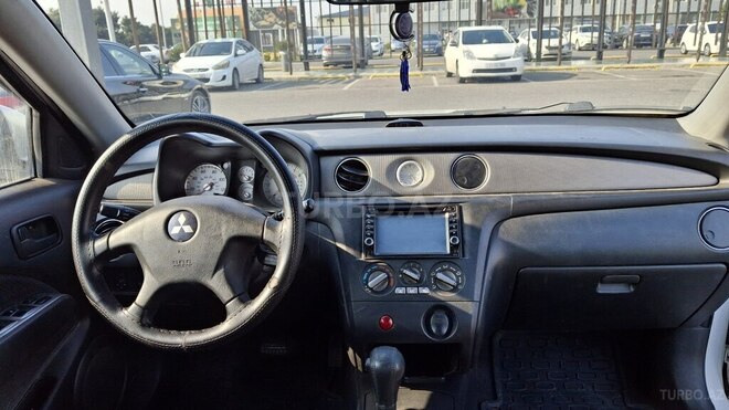Mitsubishi Outlander 2001, 24,634 km - 2.4 l - Bakı