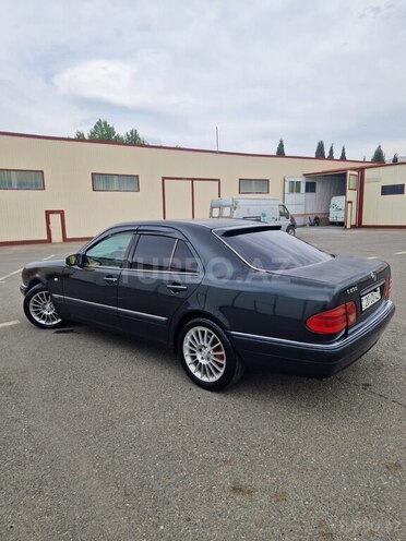 Mercedes E 230 1997, 410,000 km - 2.3 l - Gəncə