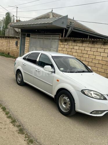 Daewoo Gentra 2013, 400,000 km - 1.5 l - Bakı