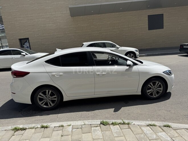Hyundai Avante 2016, 106,000 km - 1.6 l - Bakı