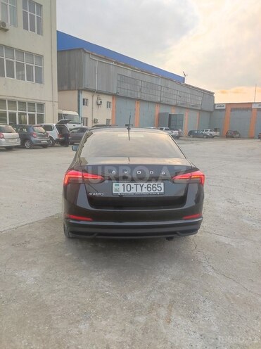 Skoda Rapid 2021, 63,000 km - 1.6 л - Bakı