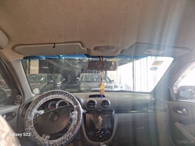 Chevrolet Lacetti-5