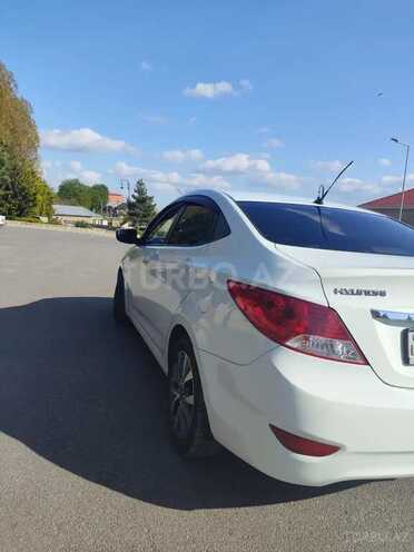 Hyundai Accent 2013, 167,700 km - 1.6 l - Şamaxı