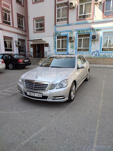 Mercedes E 200 d 2011, 219,000 km - 2.2 l - Bakı
