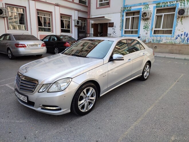 Mercedes E 200 d 2011, 219,000 km - 2.2 l - Bakı