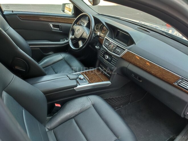 Mercedes E 200 d 2011, 219,000 km - 2.2 l - Bakı