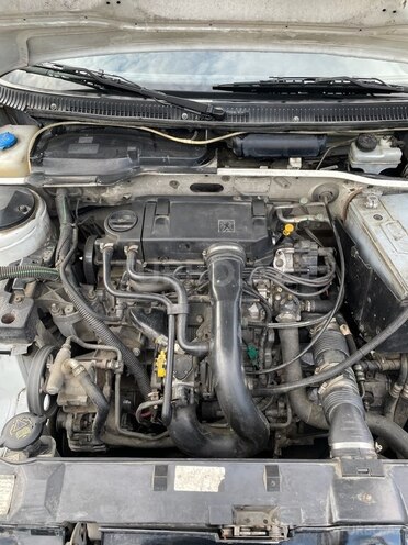 Peugeot Pars 2008, 329,000 km - 1.8 l - Bakı